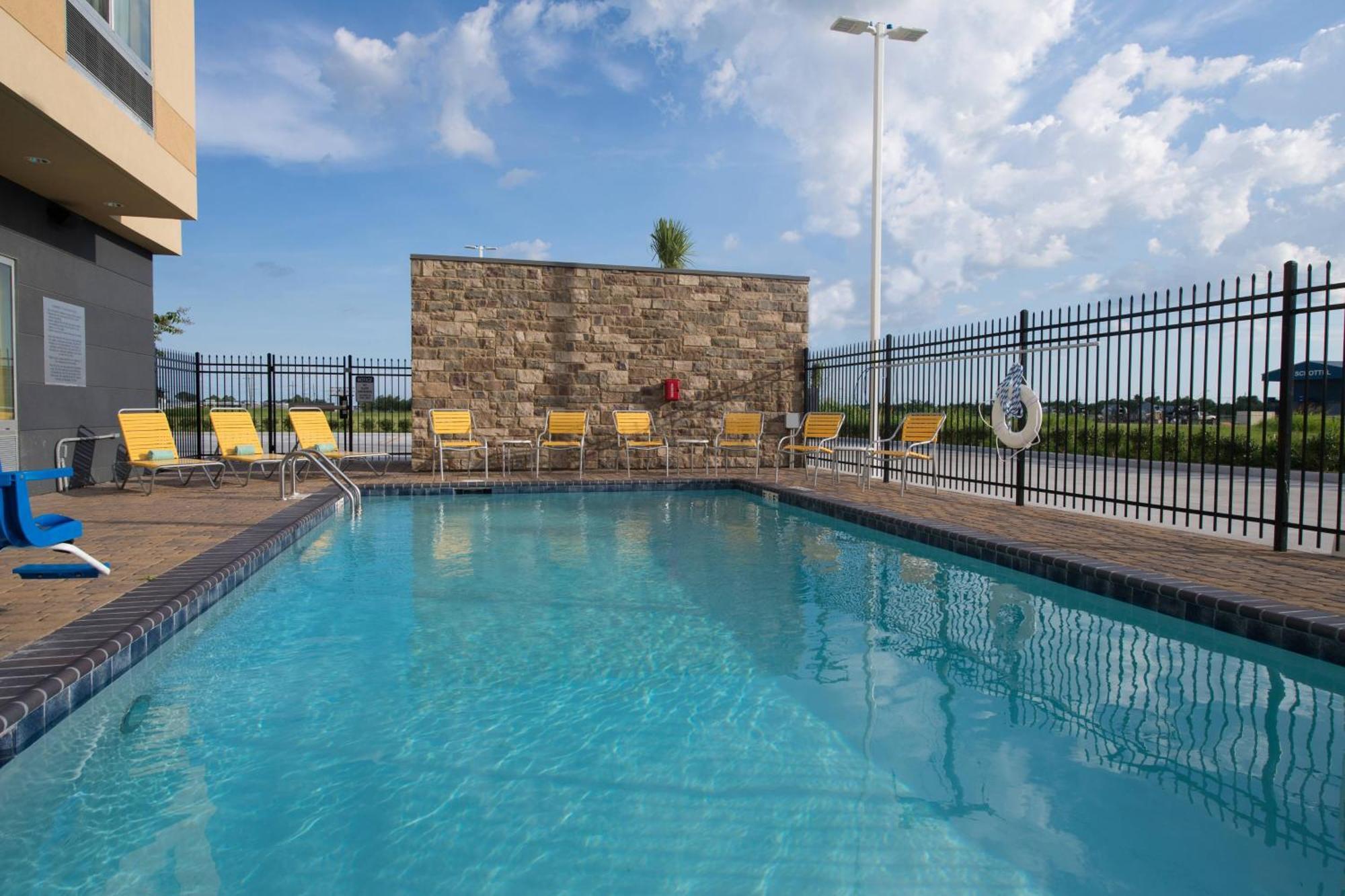 Fairfield & By Marriott Southeast